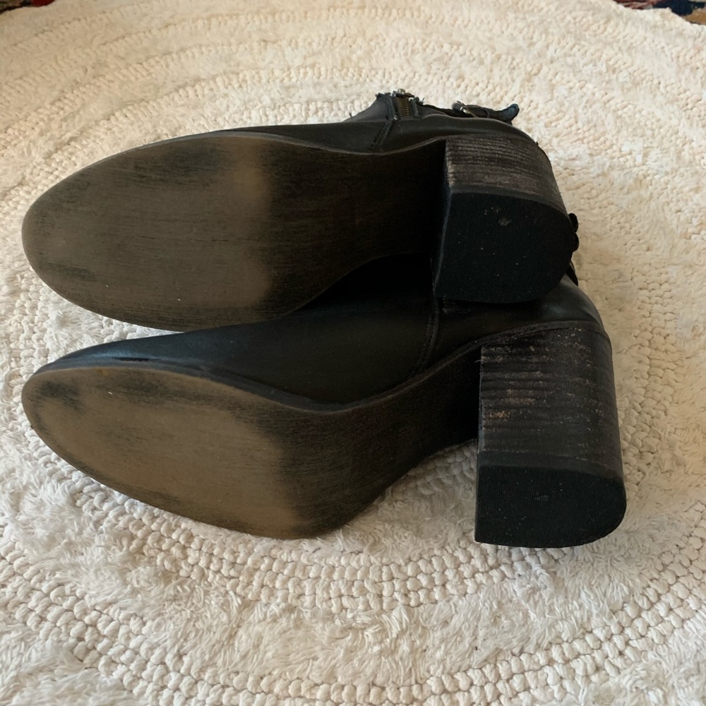 🎉HP🎉 Nordstrom Melrose and Market Black Booties - Picture 6 of 6